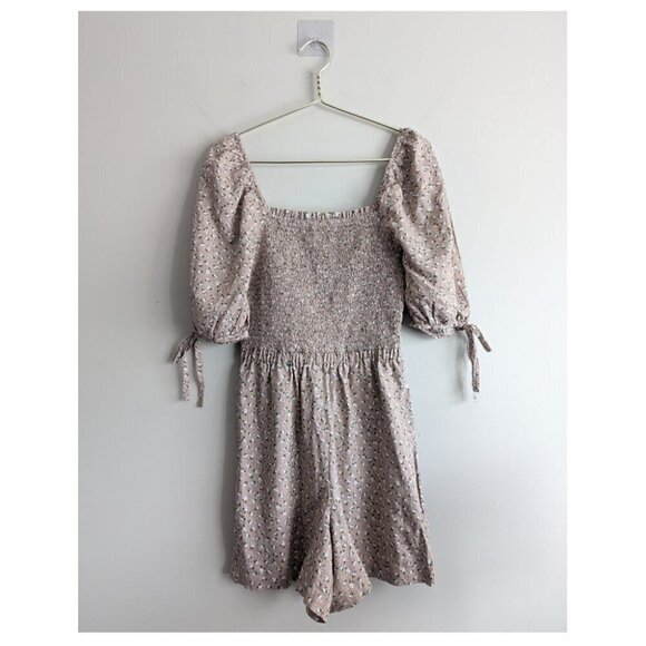 RW&Co Linen Blend Square-Neck Smocked Romper With Puffy Sleeves - Picture 5 of 9